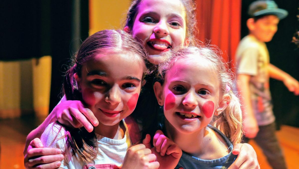 Els nostres tallers de teatre Els nostres tallers de teatre